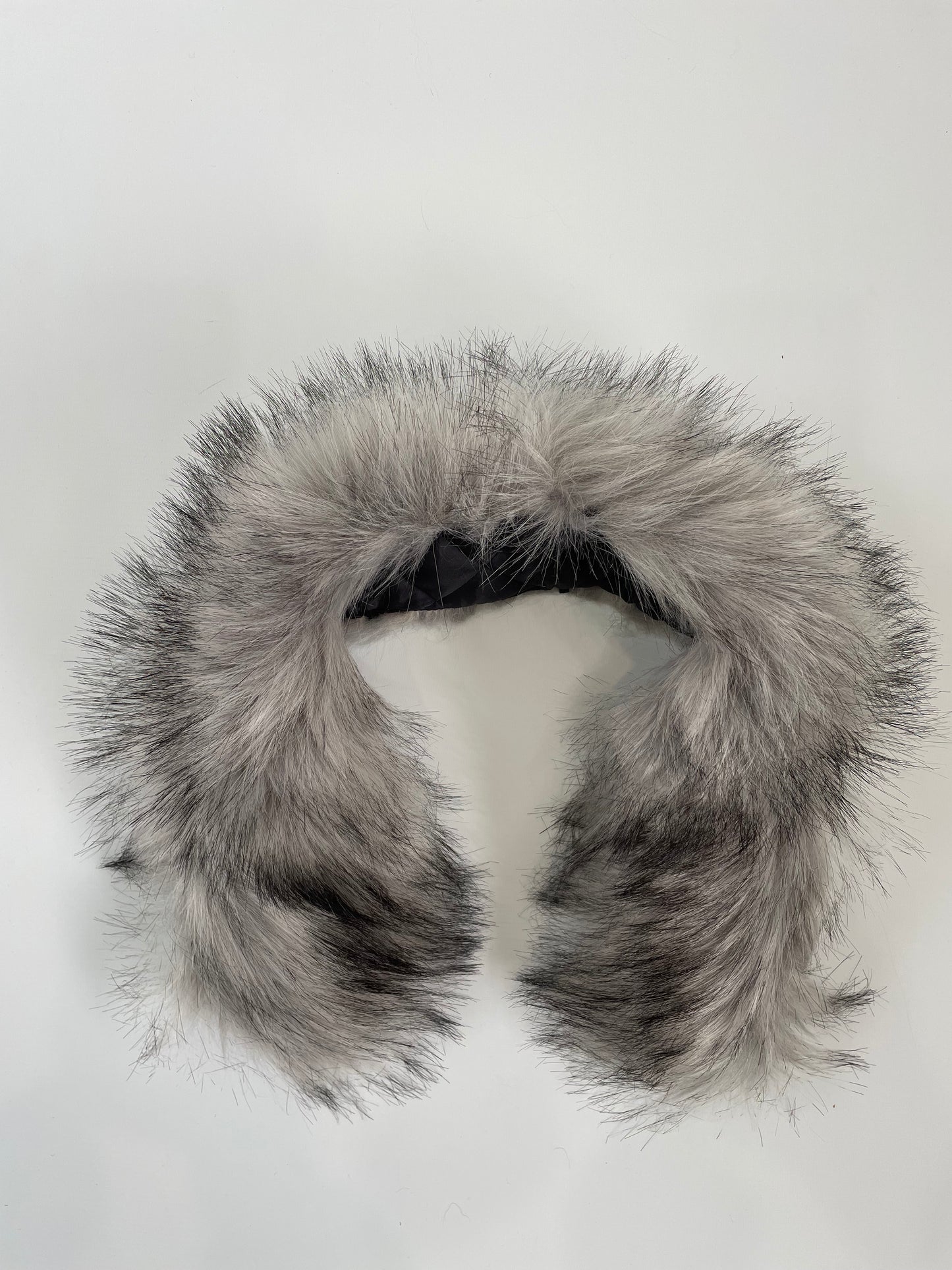Luxury faux fur collar